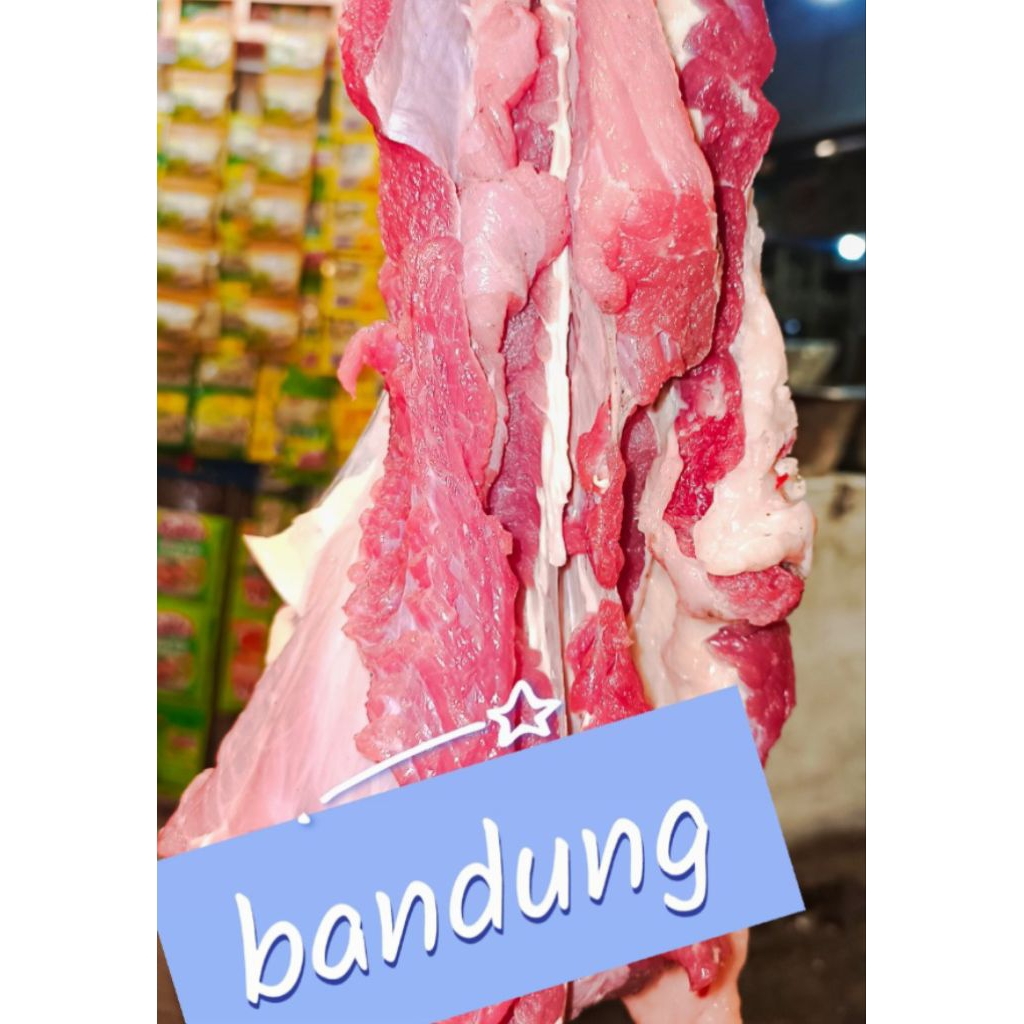

daging sapi bagian iga, bisa di potong sesuai kemauan pembeli, cocok untuk gule, sop dll
