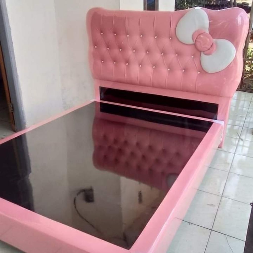 (KHUSUS BANDUNG) Dipan divan hello kitty dipan hellokitty pink ranjang kasur matras divan 90 dipan 1