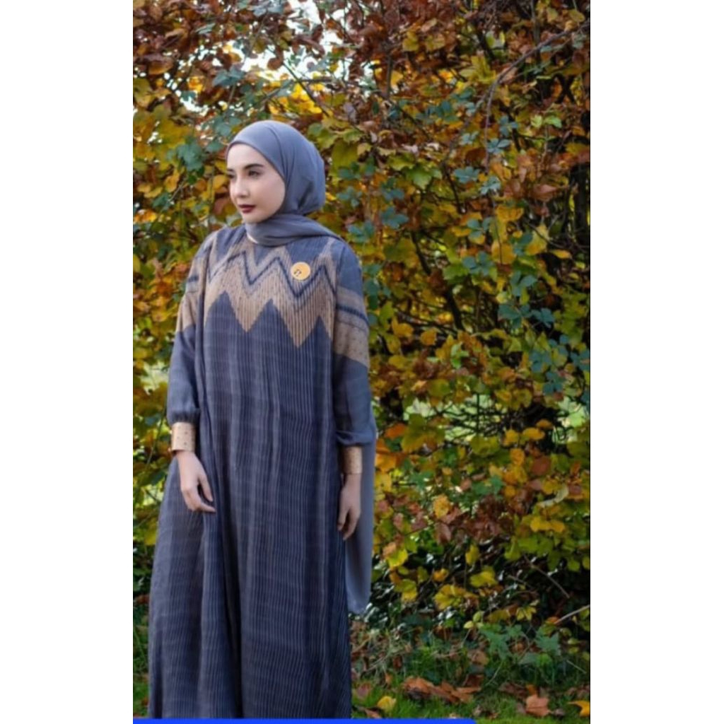 Dress Zaskia Sungkar Raya