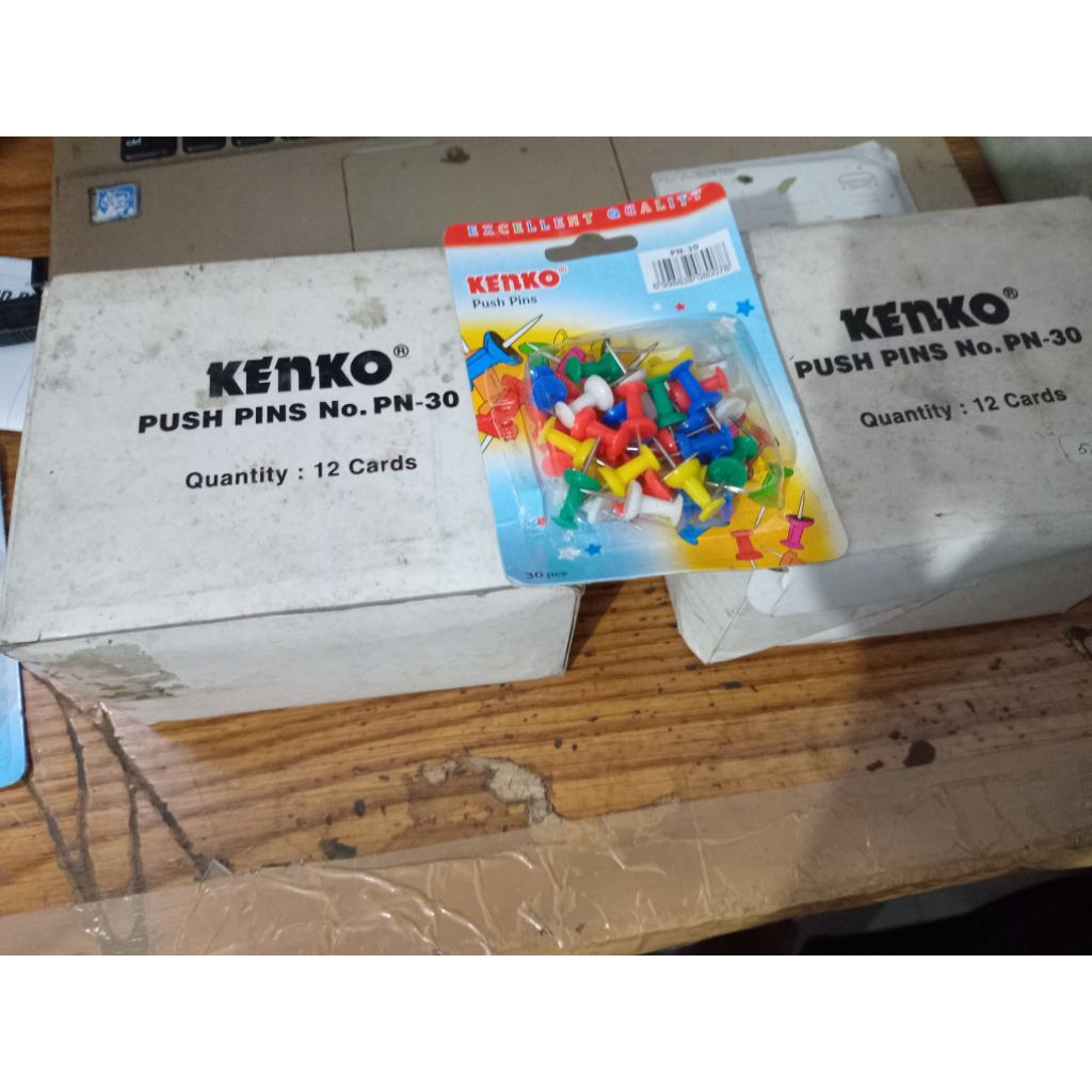 

Kenko Push Pins No PN-30 / Vinyl Paper Clip C-3100 - Box.