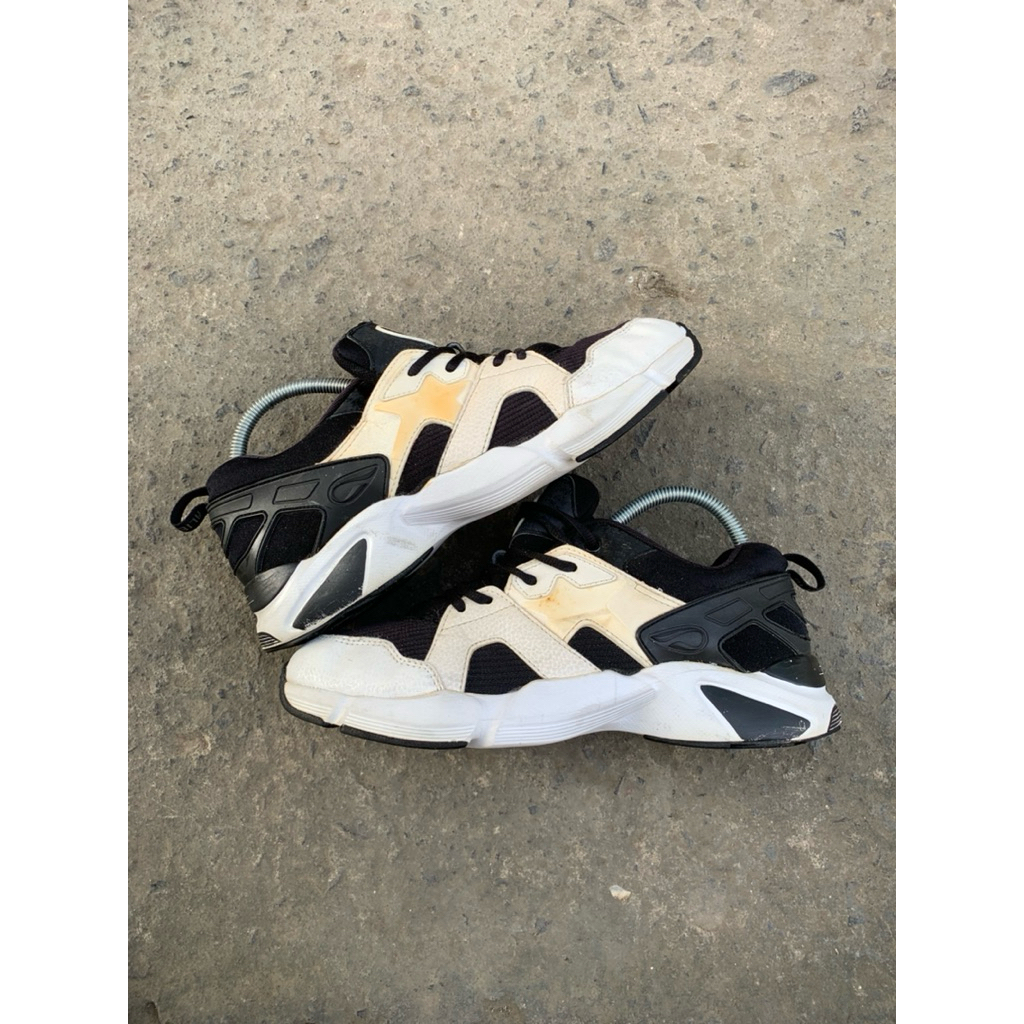 sepatu prospecs alien second