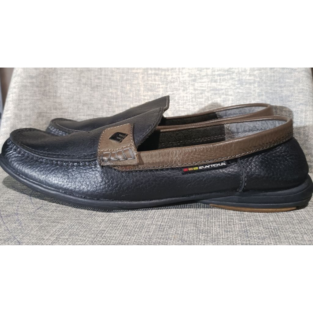 Sepatu Suntour size 43