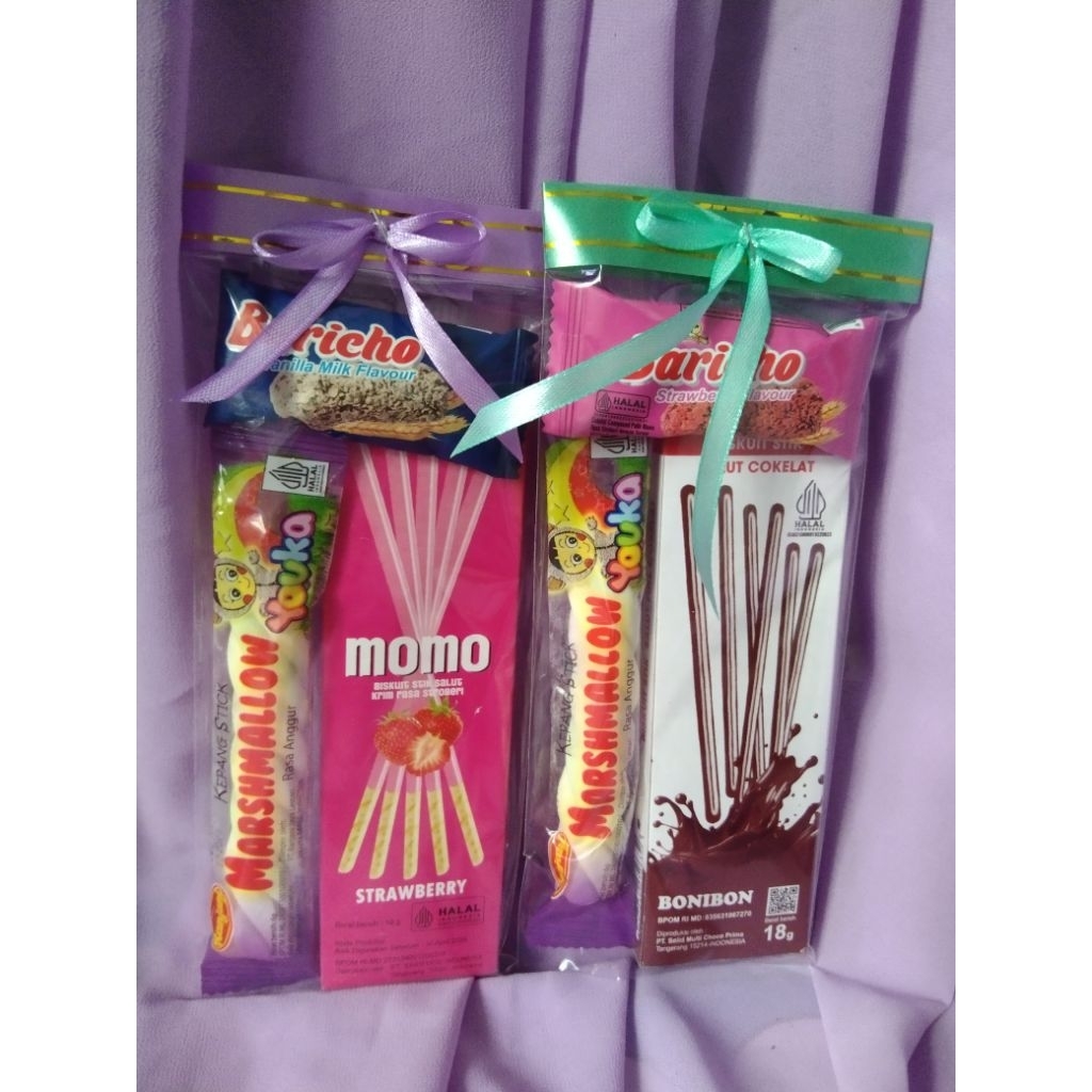 

Paket Snack Ultah Paket snack /hampers/snack ulangtahun /snack anak / gift / gift snack / Bingkisan ulang tahun anak /snack murah jajan murah