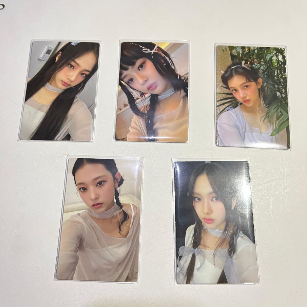 PHOTOCARD NEWJEANS X LINE FRIENDS Blue Ver