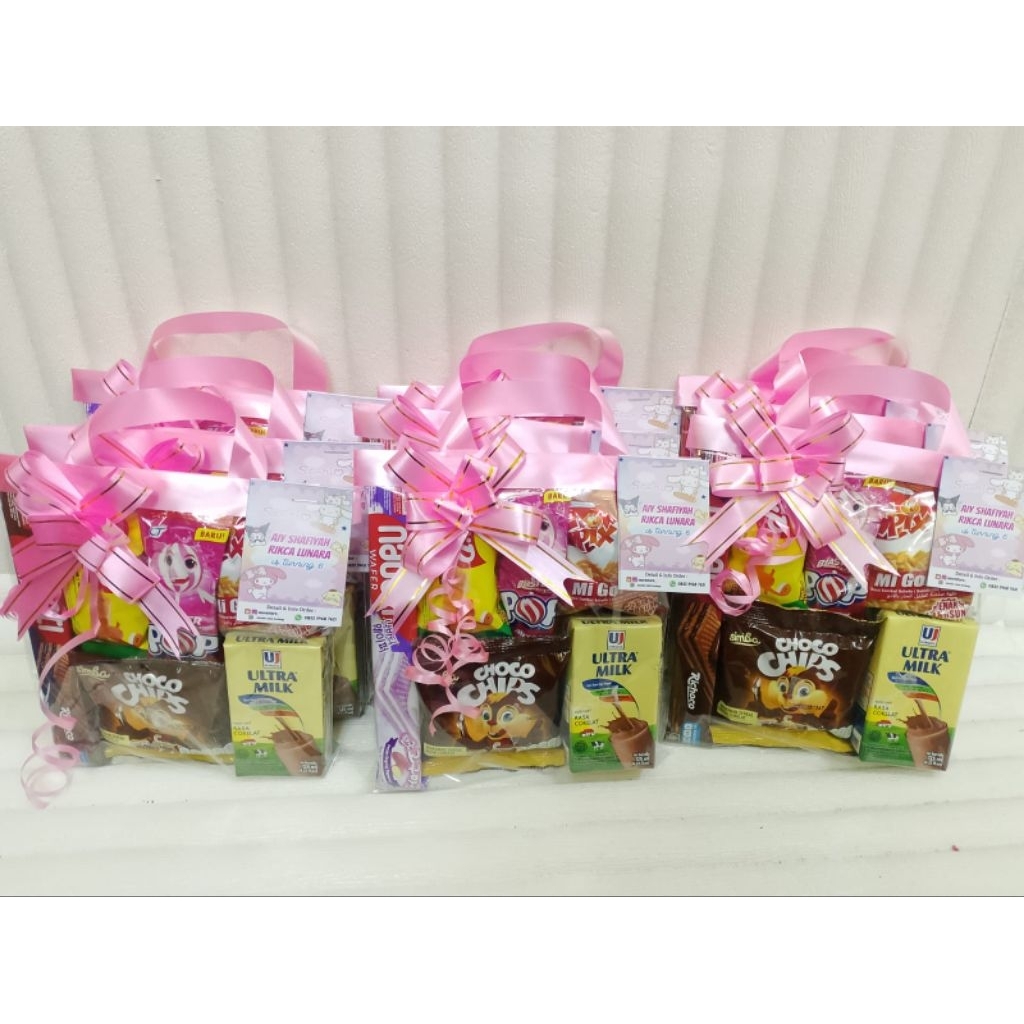 

Paket Snack ulang tahun kode Nbtpjg ultra|| Hampers Snack birthday|| paket Snack ultah anak •| parcel ulang tahun kekinian