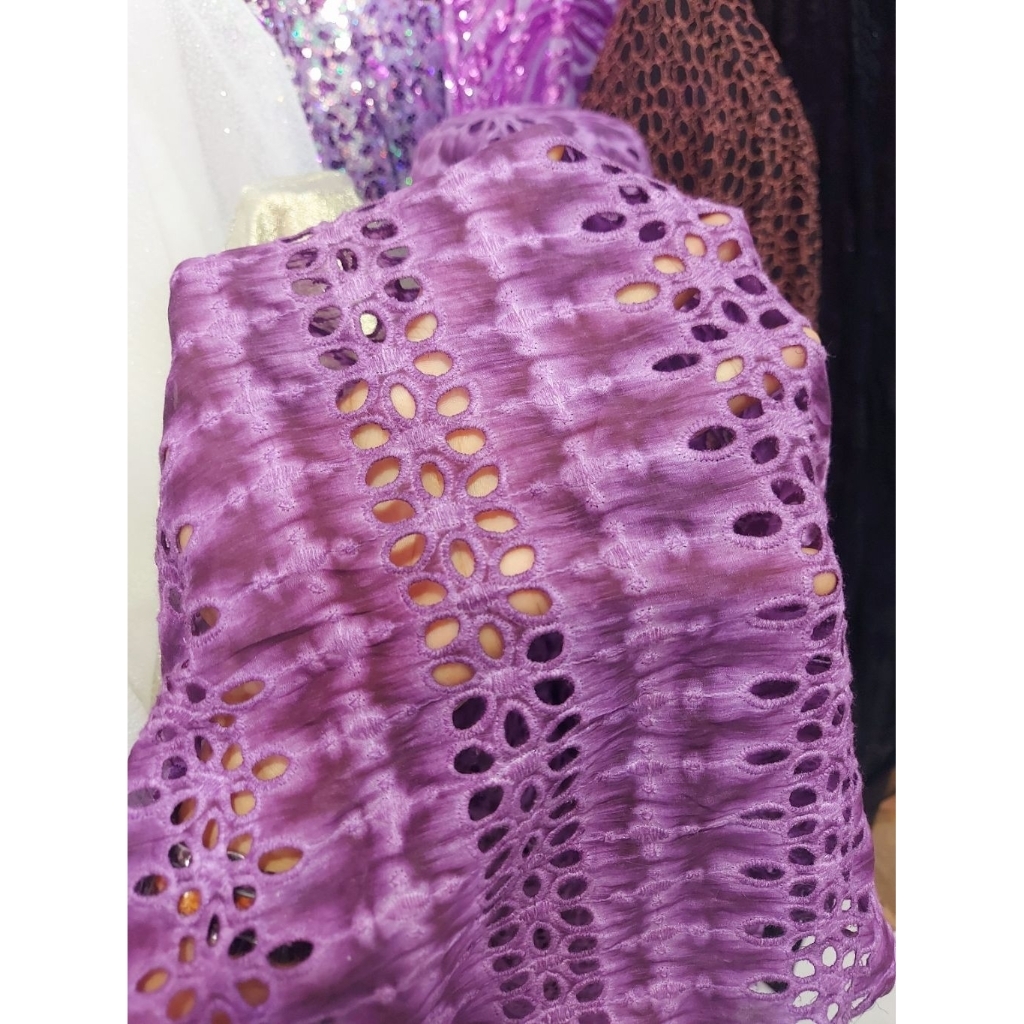 kain katun bordir Premium - katun bordir motif Bolong-Bolong - kain katun bordir butik(lavender ) dr
