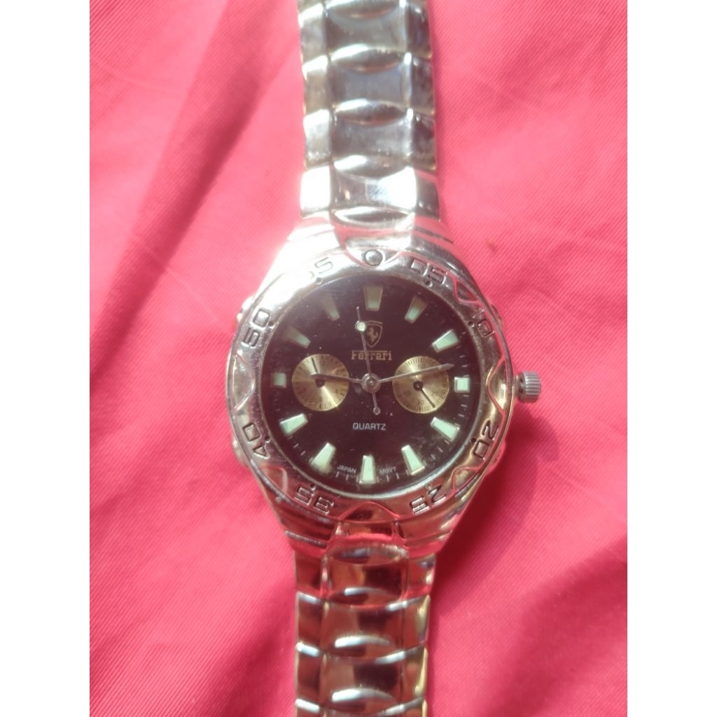 jam tangan Ferrari cowok