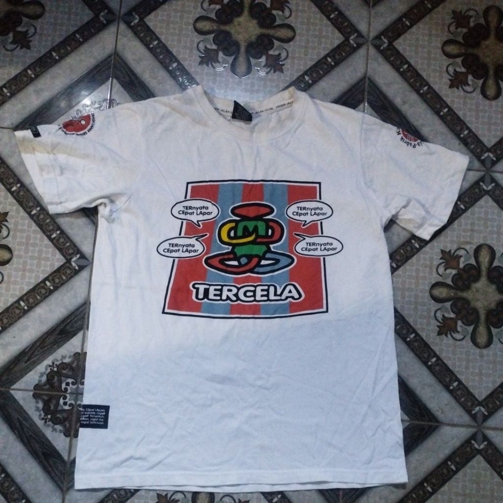 preloved kaos putih joger