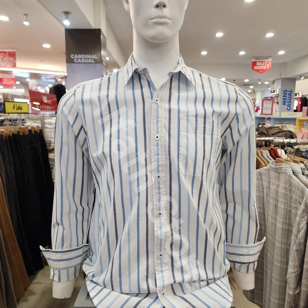 Kemeja pria lengan panjang salur putih bombboogie 24949B5OE