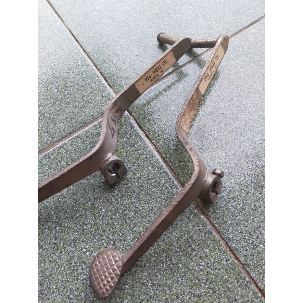 pedal persneling perseneleng perseneling pindah gigi tuas injakan operan Yamaha L2 L2 L2G L2 G L2S L