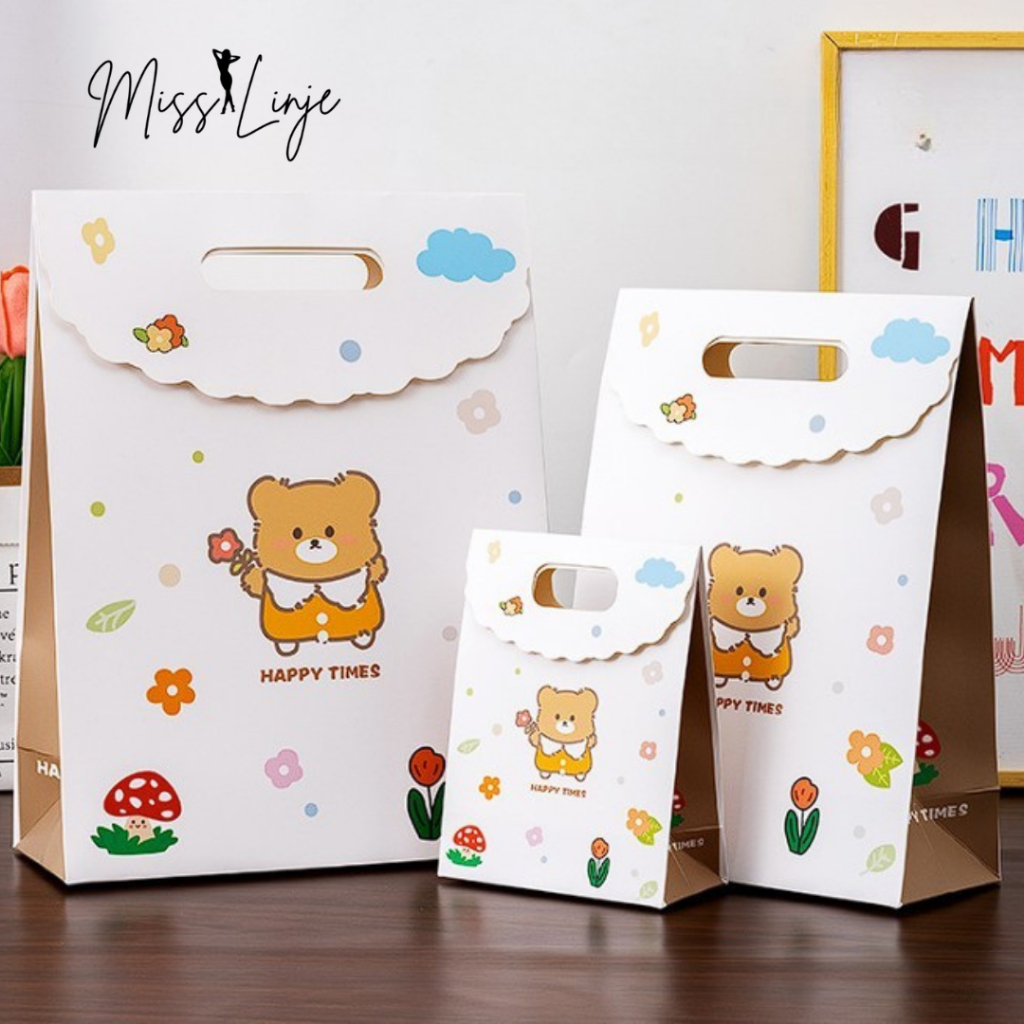 

MissLinje Paper Bag / Paperbag GiftBag Goodie Bag Tas Kado Hadiah Tutup Atas Motif Bear Beruang Lucu Banyak Size Karton Tebal Premium