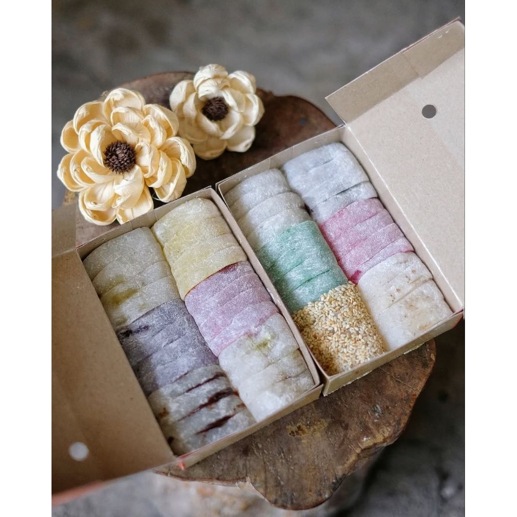 Brothoaly Yangko Mochi Khas Borobudur Isi 24 Iris Yangko Eka Eco Borobudur