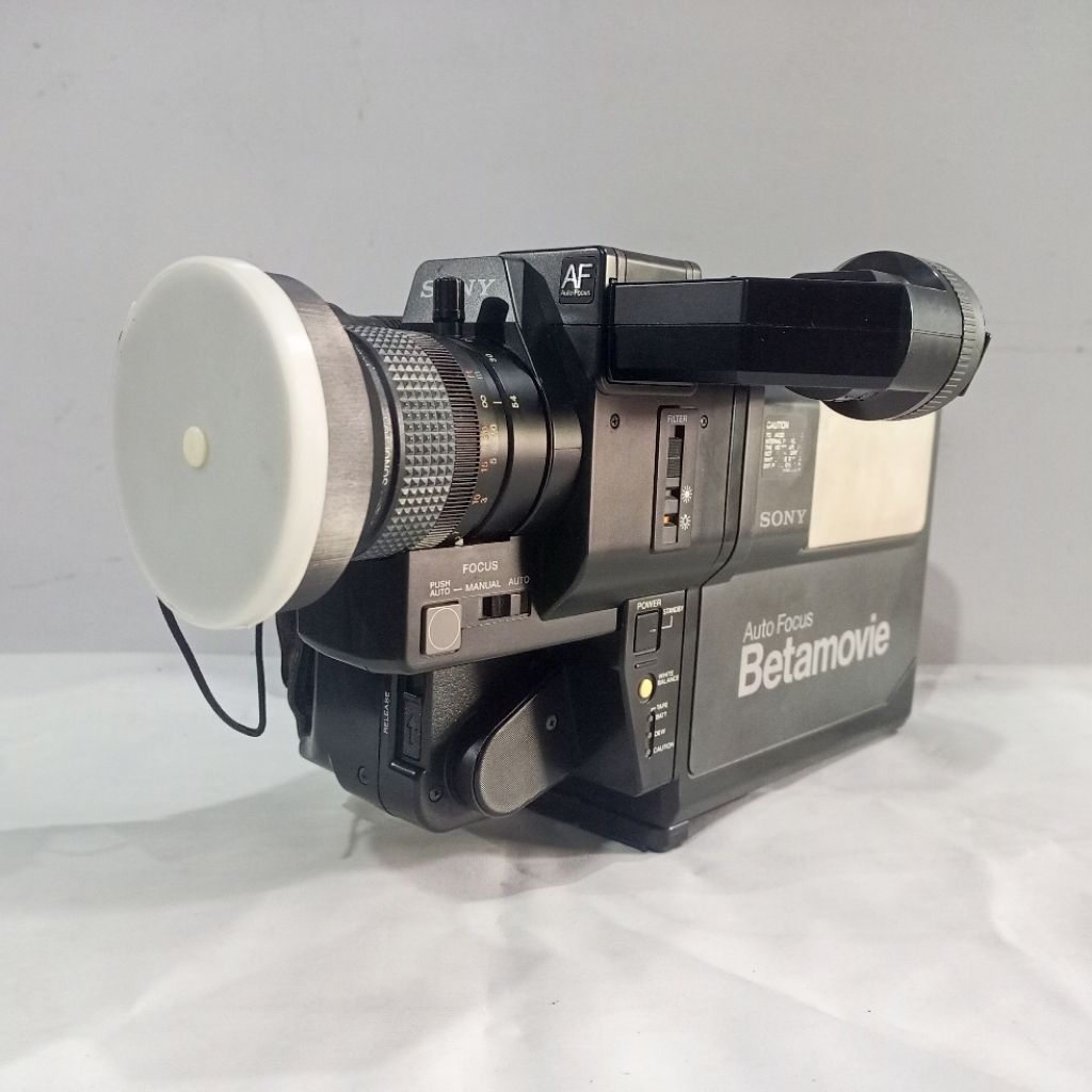 (Used) Vintage Full Set Sony Betamovie BMC-200P Kamera Camcorder with Koper • Untested & Display