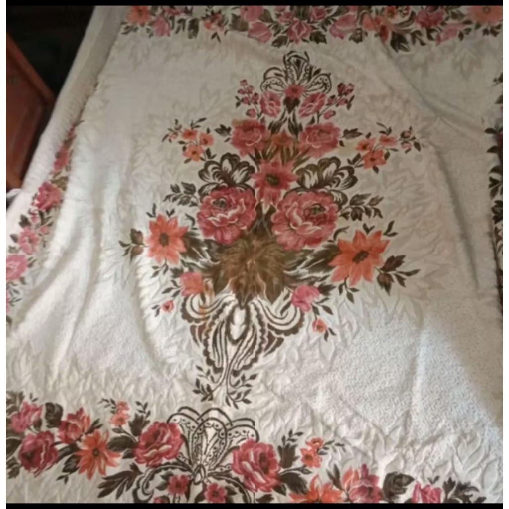 Preloved Karpet Lipat/Hambal/Permadani 2m x 2m