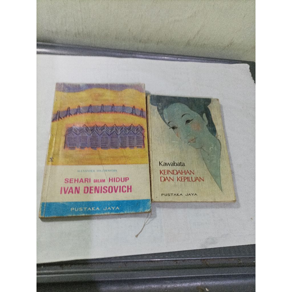 novel terjemahan keindahan dan kepiluan (yasunari kawabata), sehari dalam hidup (ivan Denisovich)/ha