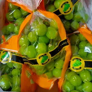 

anggur muscat hijau elit premium tanpa biji manis 500g