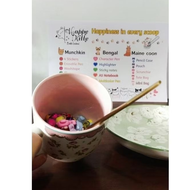 

Happy Kitty Mystery Scoop