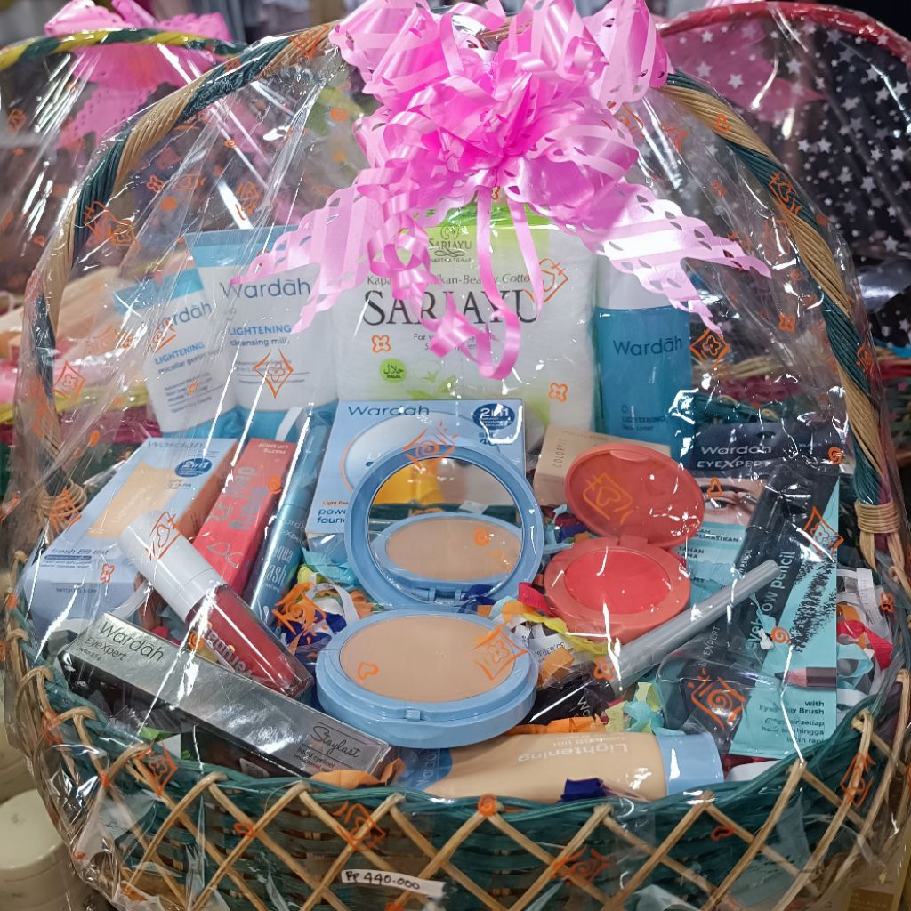 Wardah Paket Seserahan/Hampers/Hadiah Paket Skincare dan Make Up Paketan Lengkap Wardah