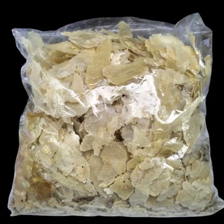 emping melinjo mentah remukan dan sortiran