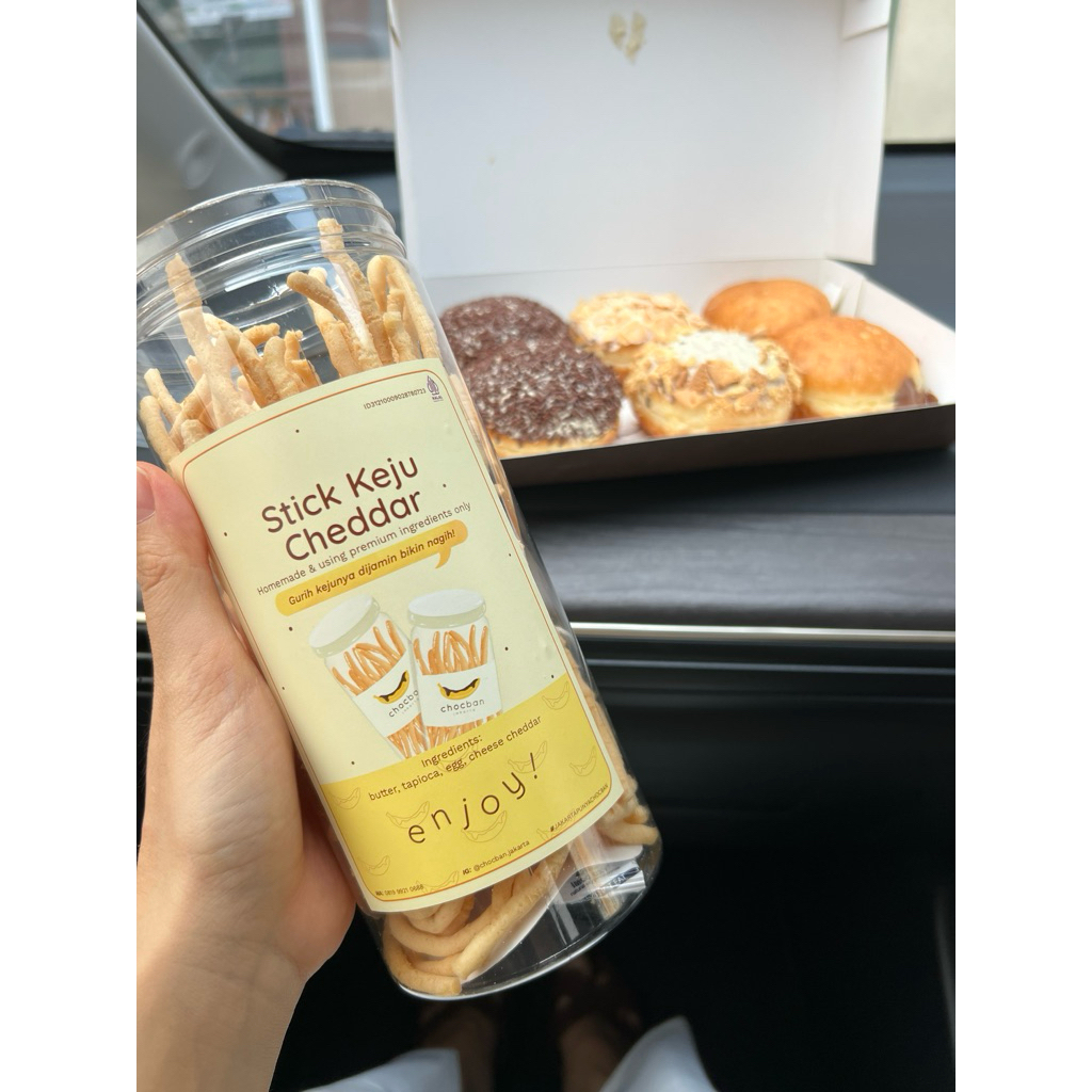 Chocban Jakarta Rawamangun - Stick Keju Cheddar (Kraft) Gurih