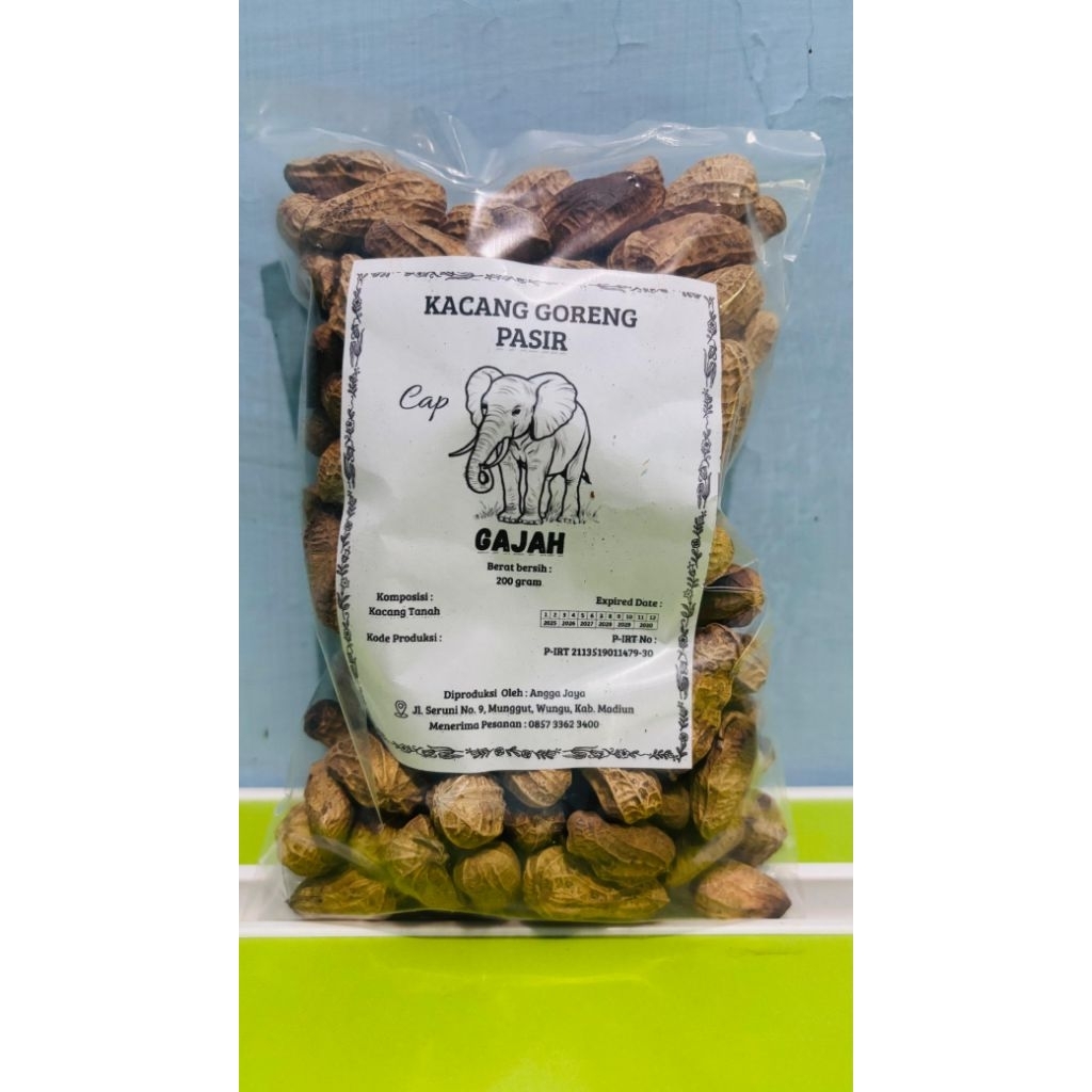 

KACANG GORENG PASIR / KACANG SANGRAI CAP GAJAH PRODUKSI ANGGA JAYA