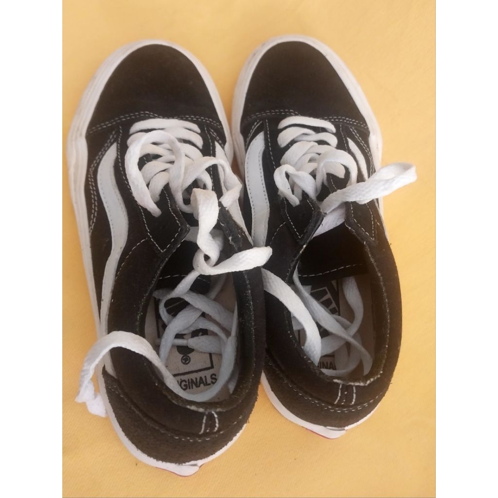 sepatu kanvas old skool vans preloved