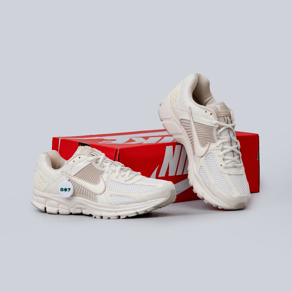 Nike Zoom Vomero 5 Sail Light Orewood Brown