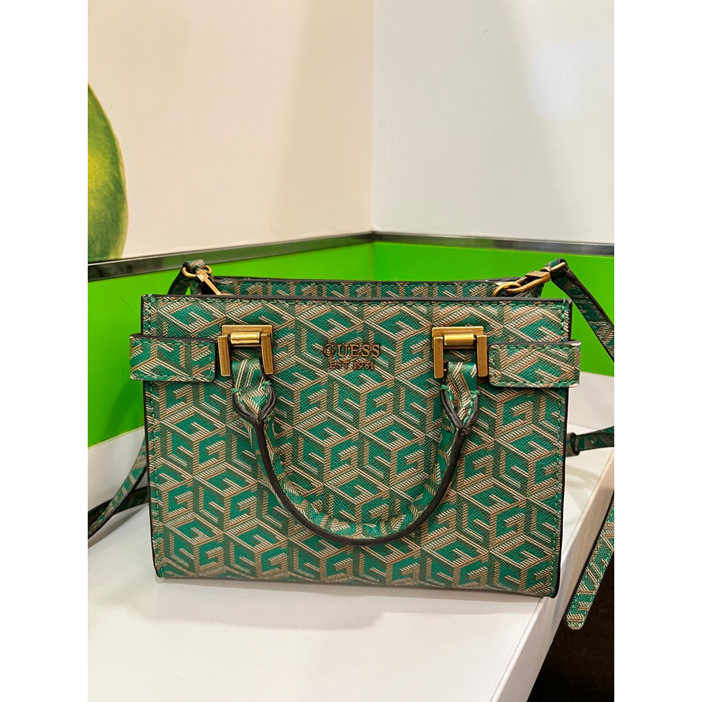 GUESS TOP HANDLE BAG