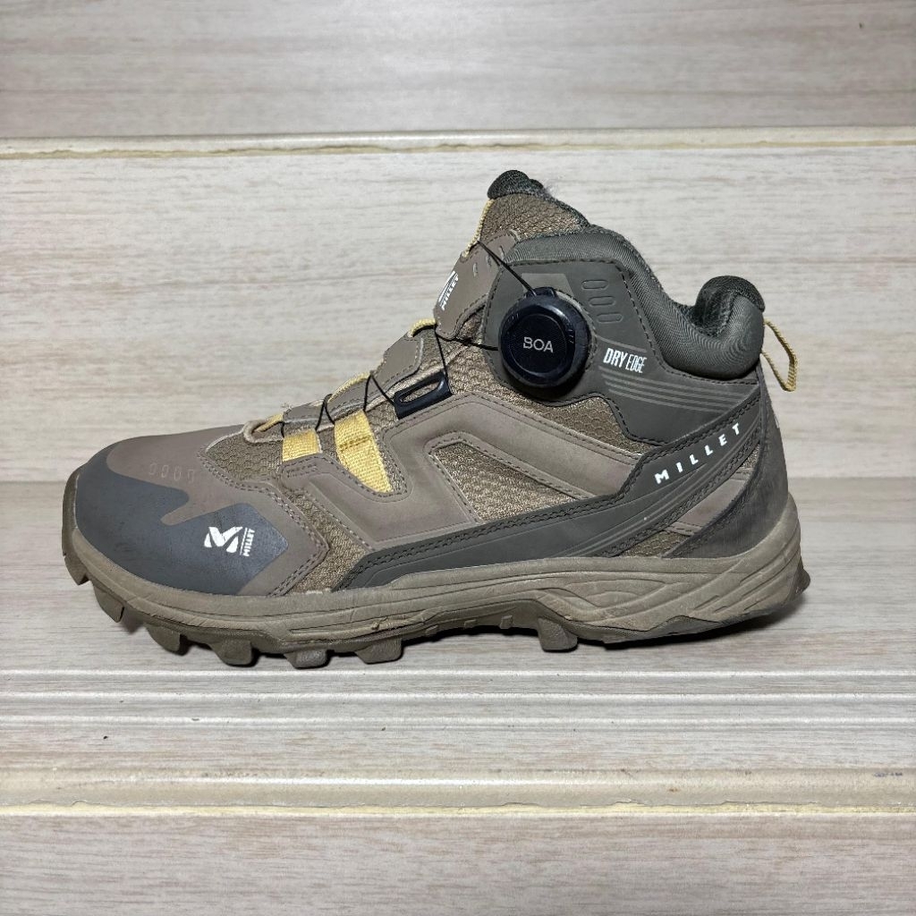 SEPATU OUTDOOR  TREKKING HIKING & RUNNING MILLET BOA SYSTEM / TALI PUTAR SECOND ORIGINAL  [ MURAH ]