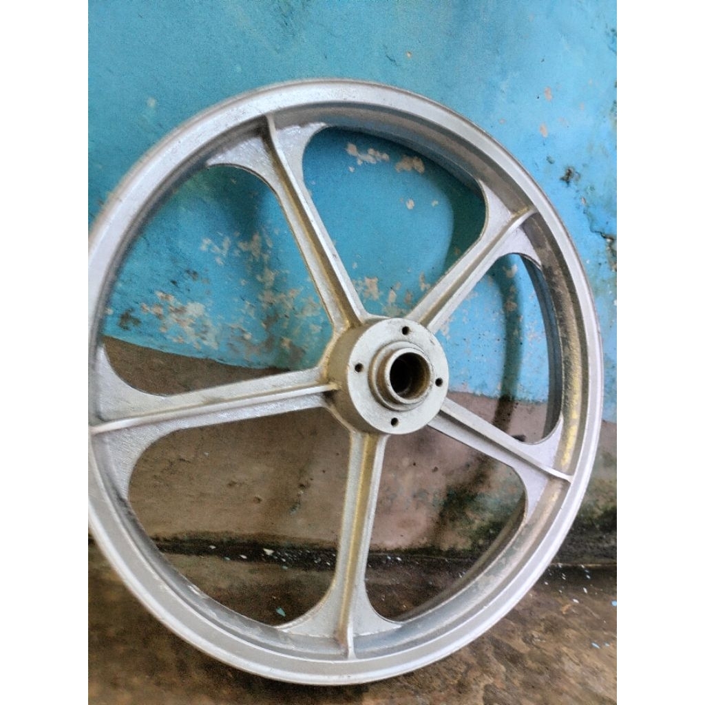 VELG RING 18 PALANG 5 MODEL SCORPIONS YAMAHA