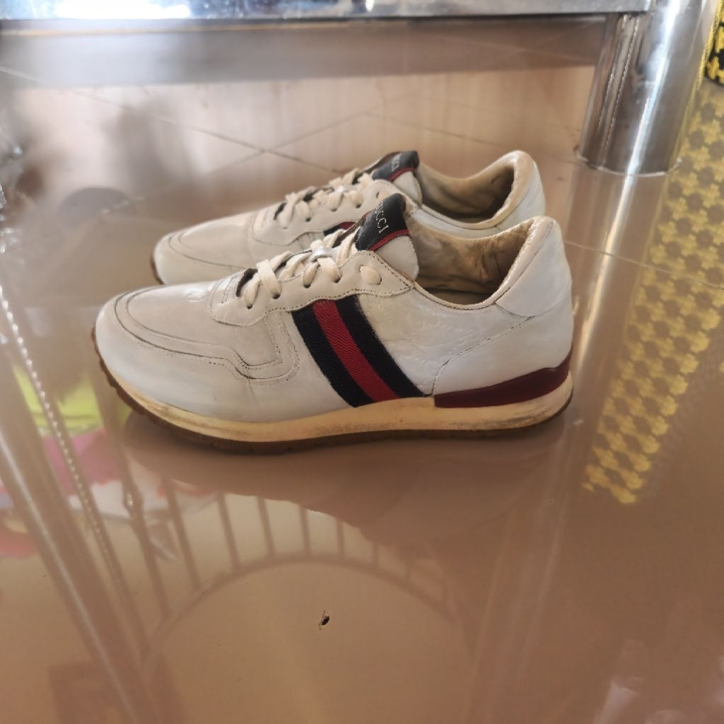 sepatu second/bekas/sepatu sport/sepatu italy