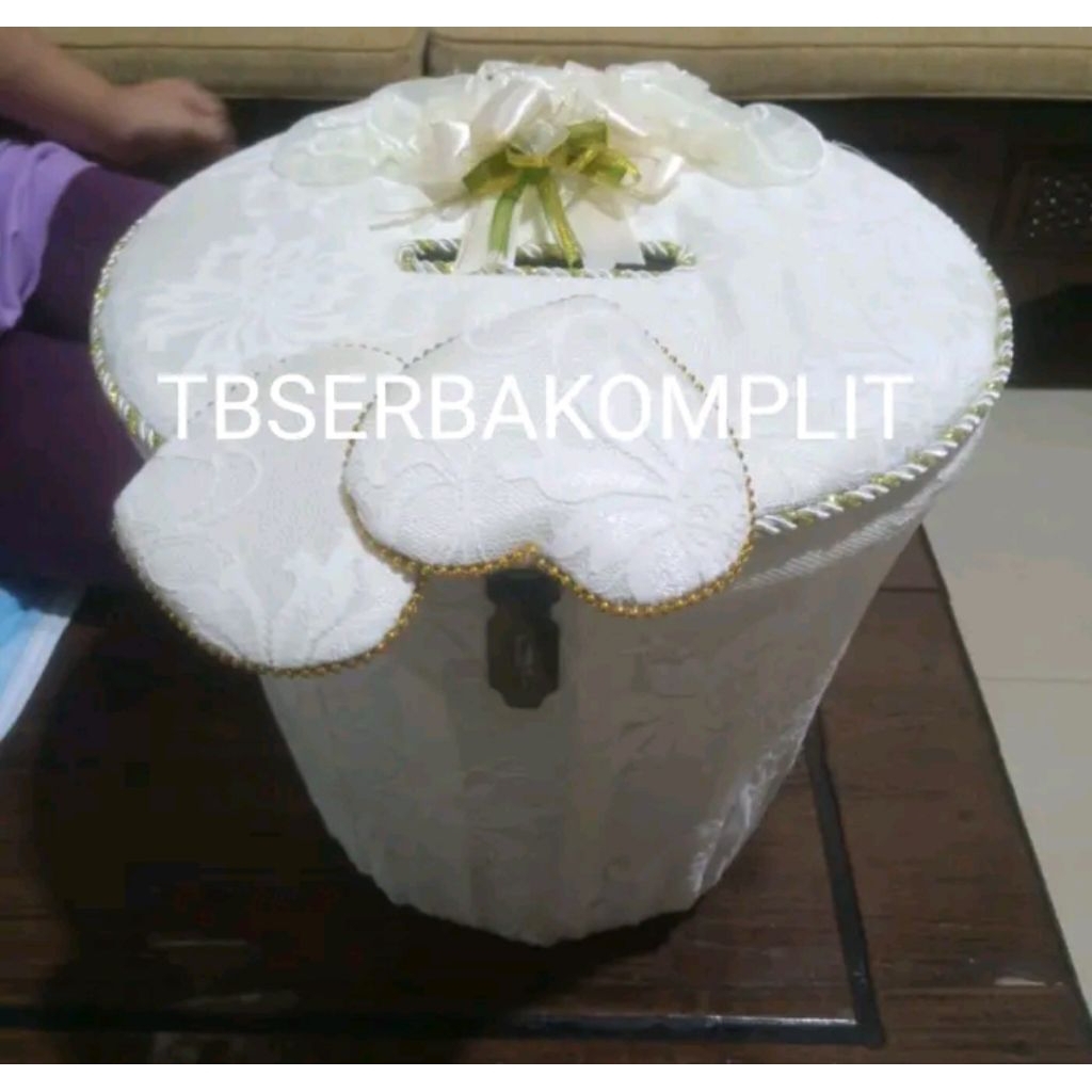 

Kotak Angpau Elegan Bisa Digembokin Angpao Amplop Box Pernikahan Wedding Khitanan Elegan Cantik