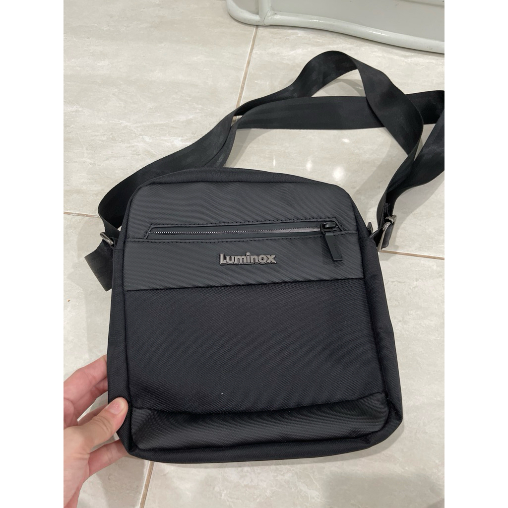 Preloved tas slempang pria