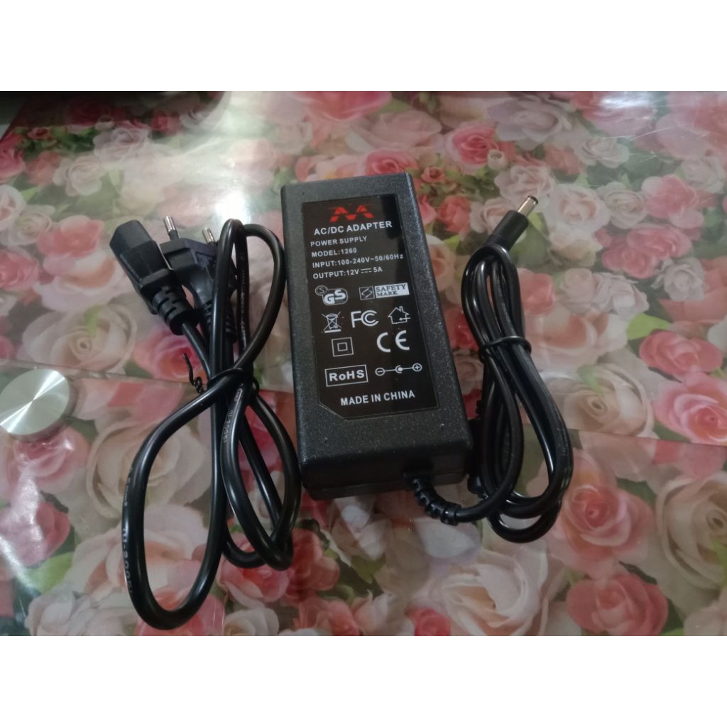 Adaptor kuat bagus charger dvr  cctv 5a 12v pompa air lampu strip led hias modul 3 mata 12 volt 5 am