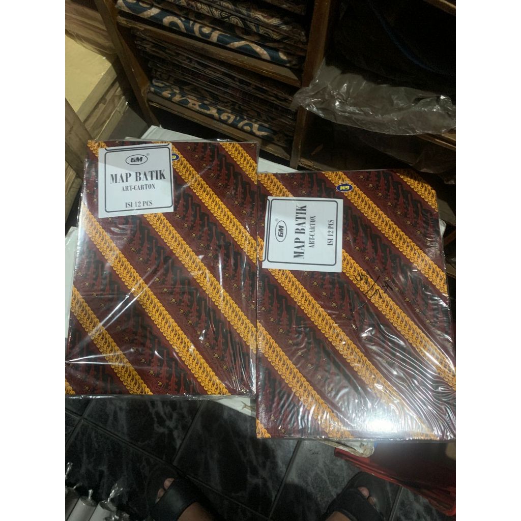 

Stop Map BATIK Carton GM (1 Pak isi 12 Pcs)