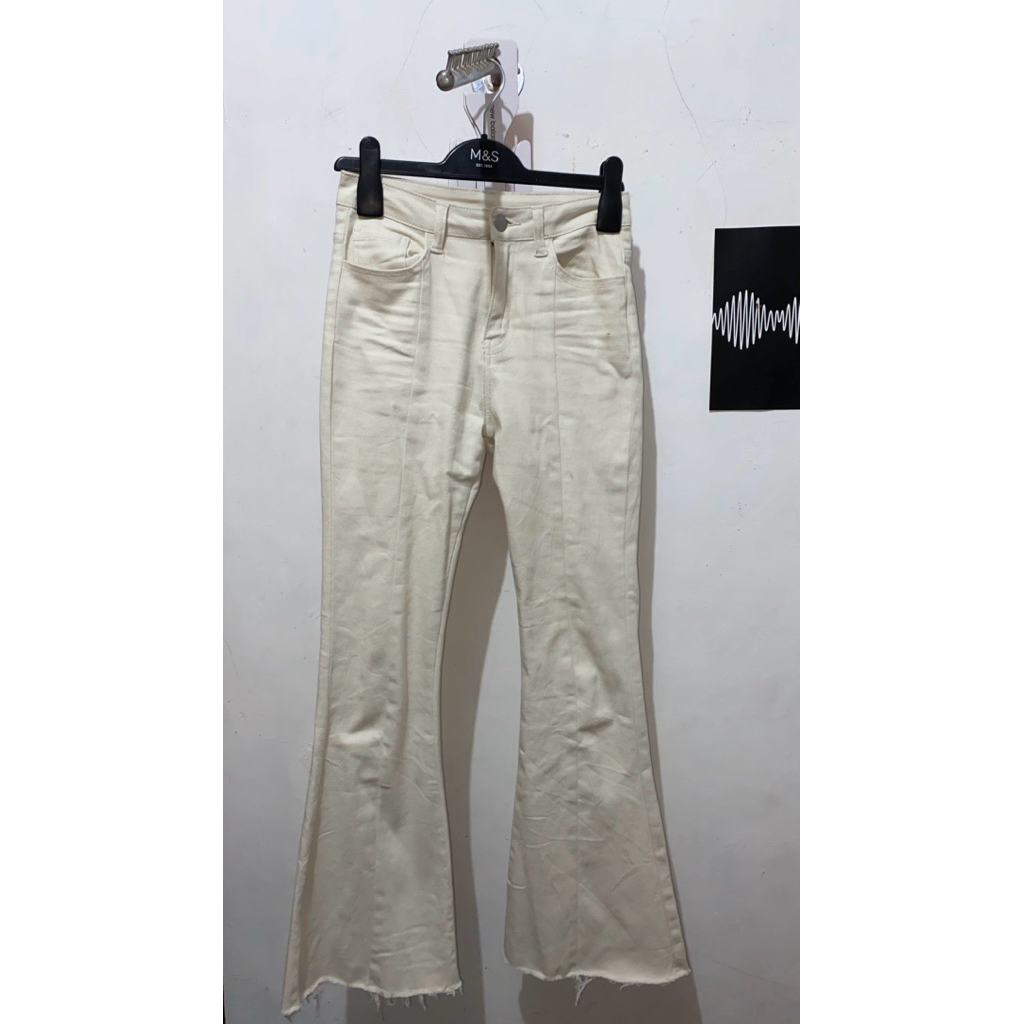 Preloved Jeans Cutbray Putih