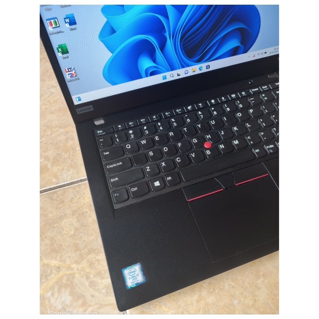 LENOVO THINKPAD X390 i7-8thGEN