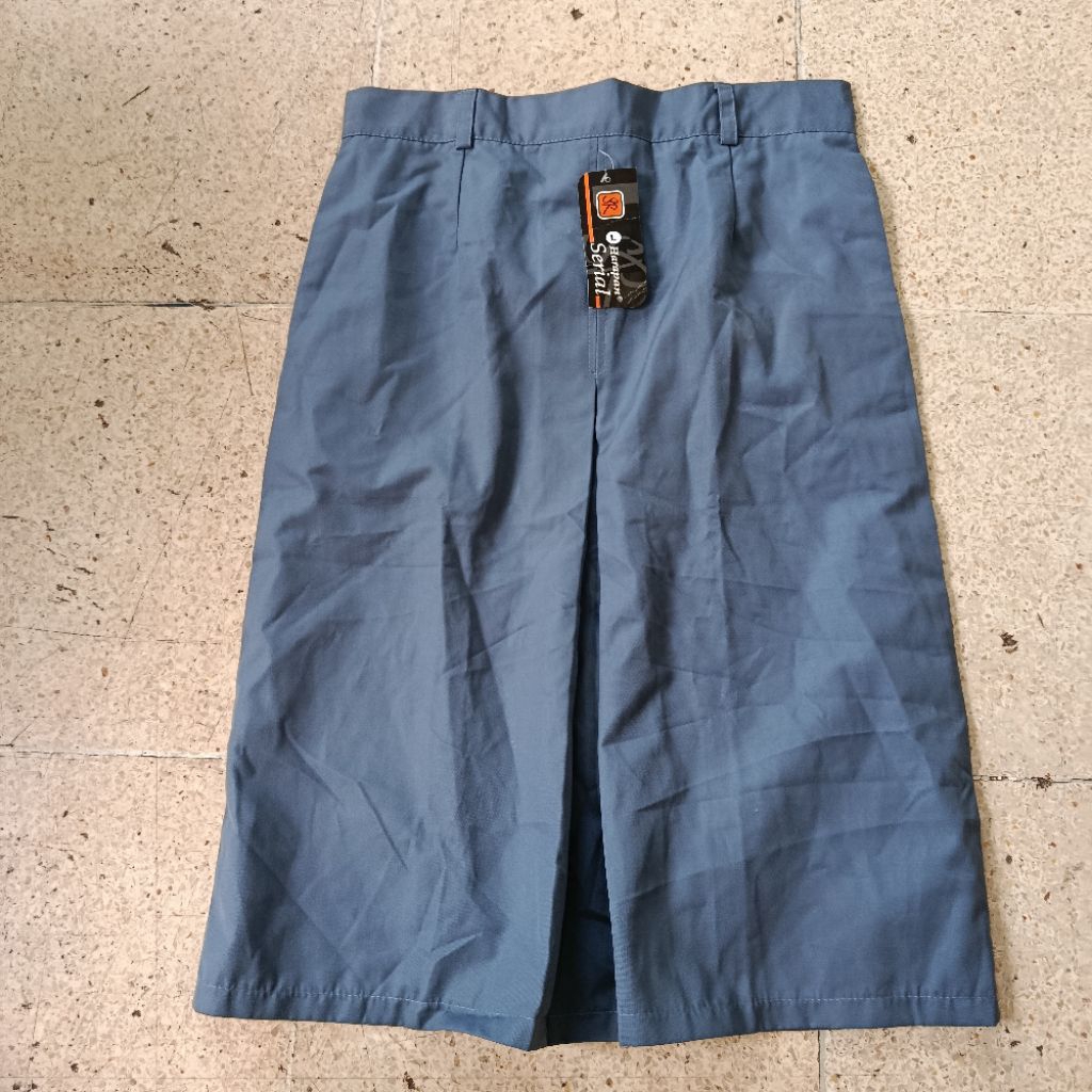 baru bukan bekas/ rok span abu SMA kualitas bagus bahan Famatex merk harapan serial / BUS 211