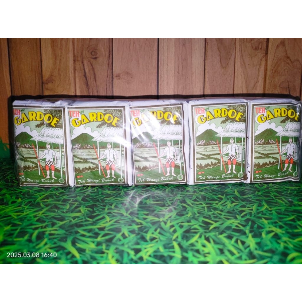 

Teh Gardoe hijau 1 slop 10 bungkus (40gr)