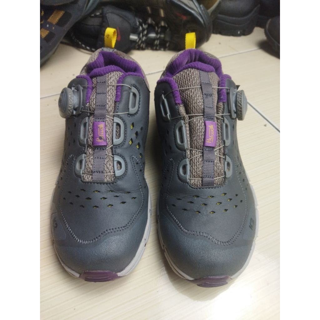 Sepatu Outdoor K2 Flywalk Size 39 (245)