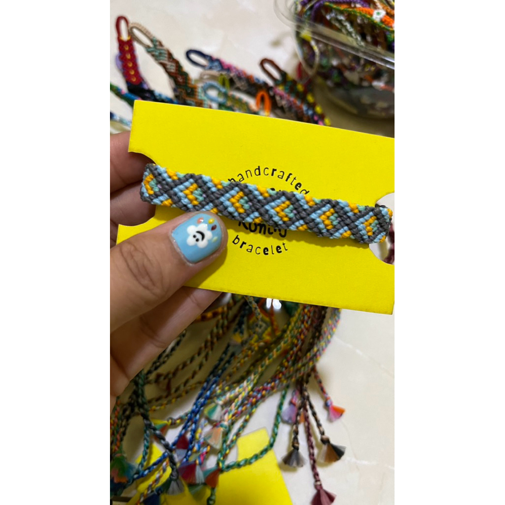 gelang anyam makrame/gelang persahabatan/friendship bracelet