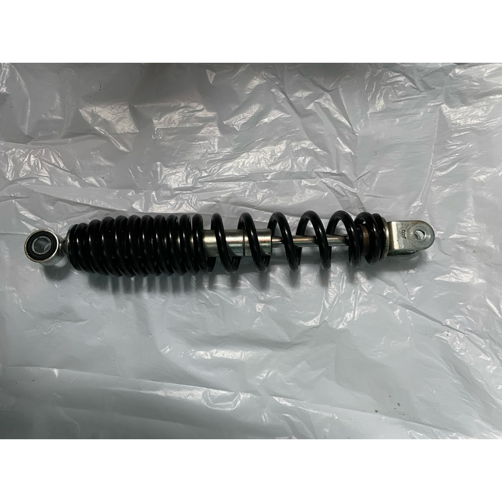 shock belakang xeon karbu