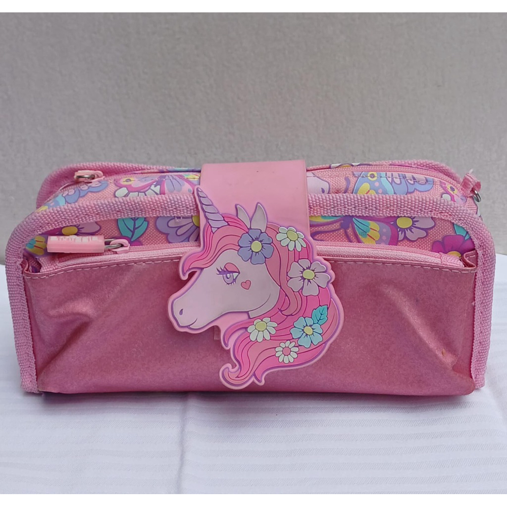

KOTAK PENSIL SMIGGLE UNICORN 100% ORIGINAL