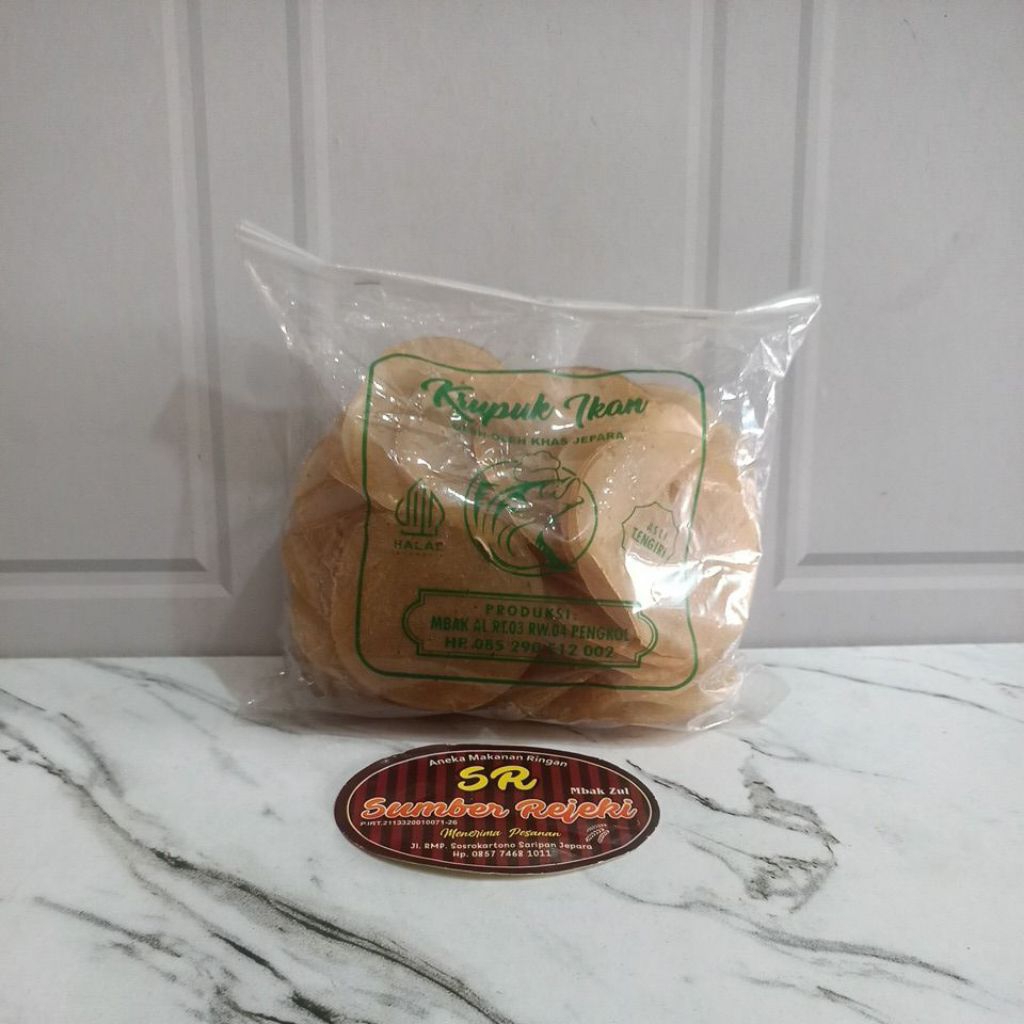 

KRUPUK MENTAH MBAK AL HIJAU BERAT 300 GRAM