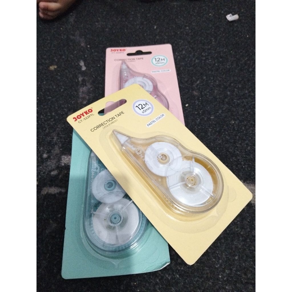 

Correction tape / tipe ex kertas merk joyco 12M