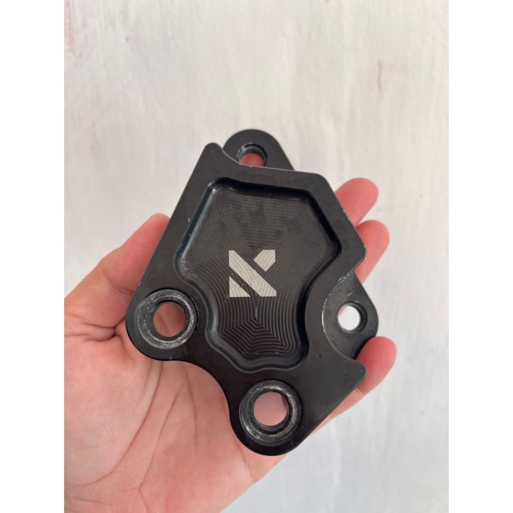 Breket kaliper ktc 4p untuk motor NMAX