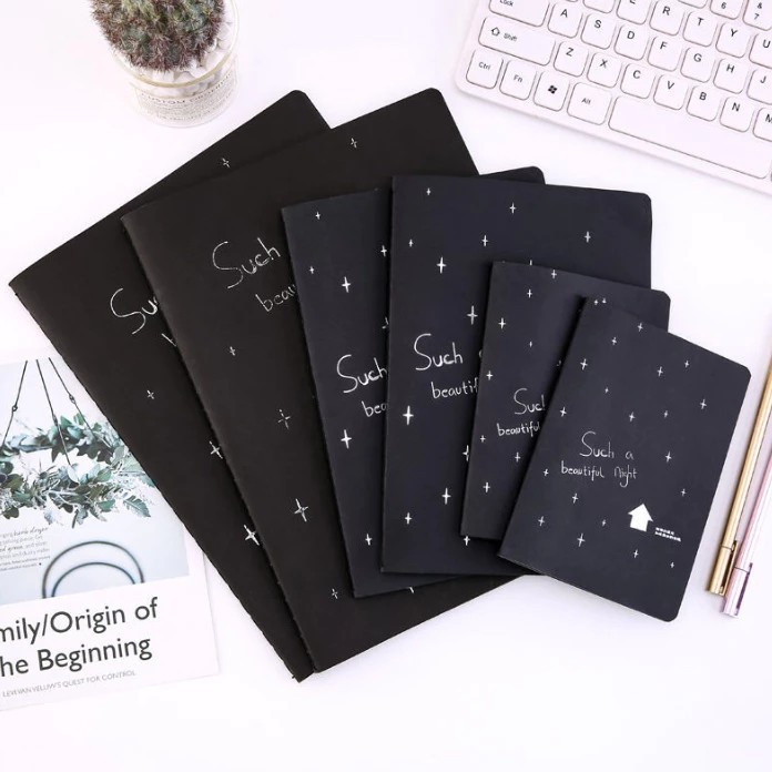 

JAEMIPURPLE | Black Paper Plain Notebook / Buku Tulis Warna Hitam / Notebook Diary Isi 28 Lembar / DIY Scrapbook Agenda Foto Diary