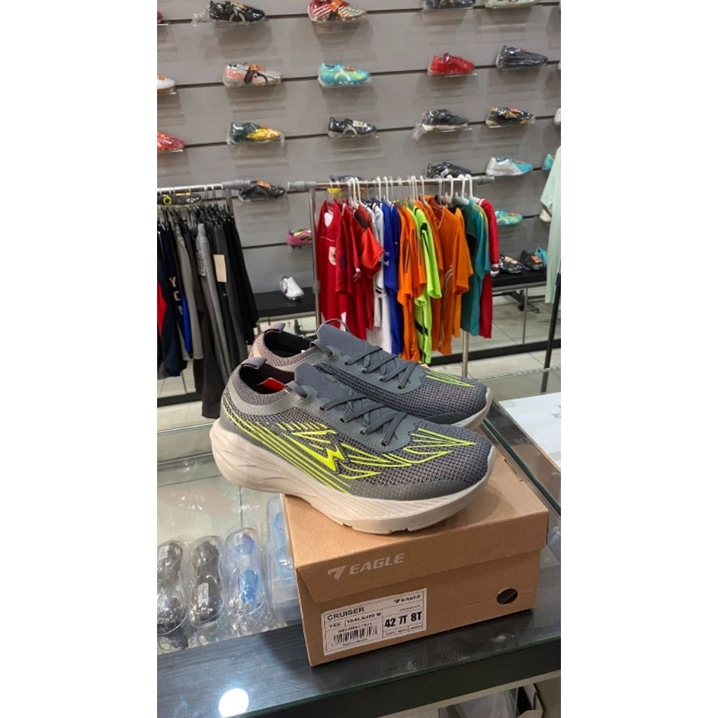 Sepatu running Eagle Cruiser