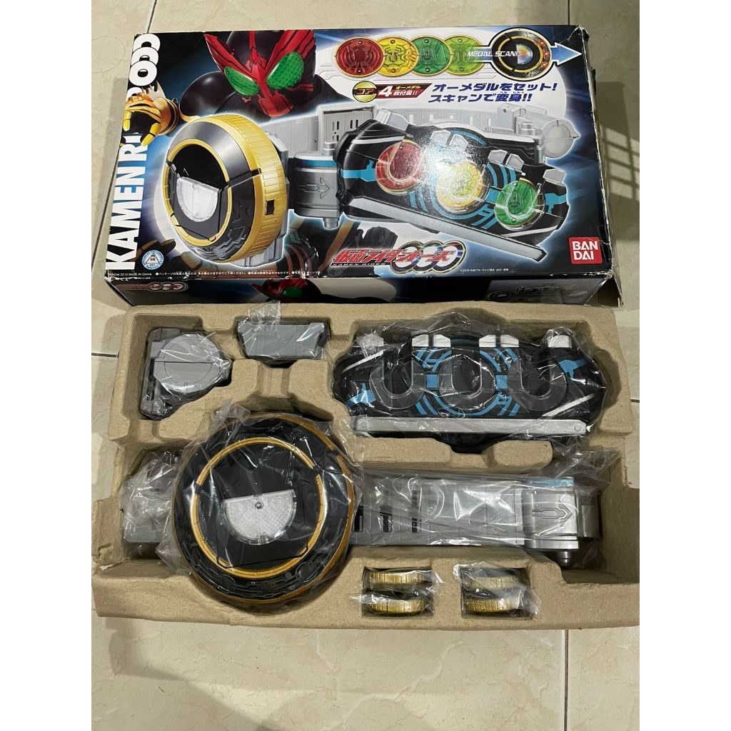 DX Belt OOO Driver DX Kamen Rider OOO Dapet 4 Coin Figure Kamen Rider OOO BIB DISPLAY