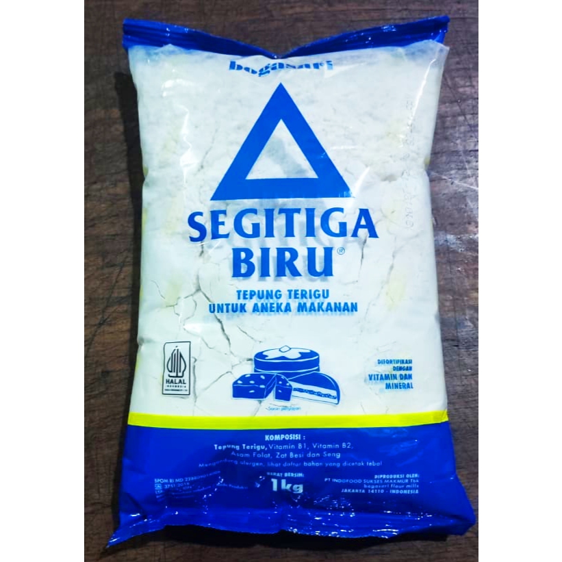 

(GROSIR / Beli Banyak Lebih Hemat) Tepung Terigu Cap Segitiga Biru 1 kg
